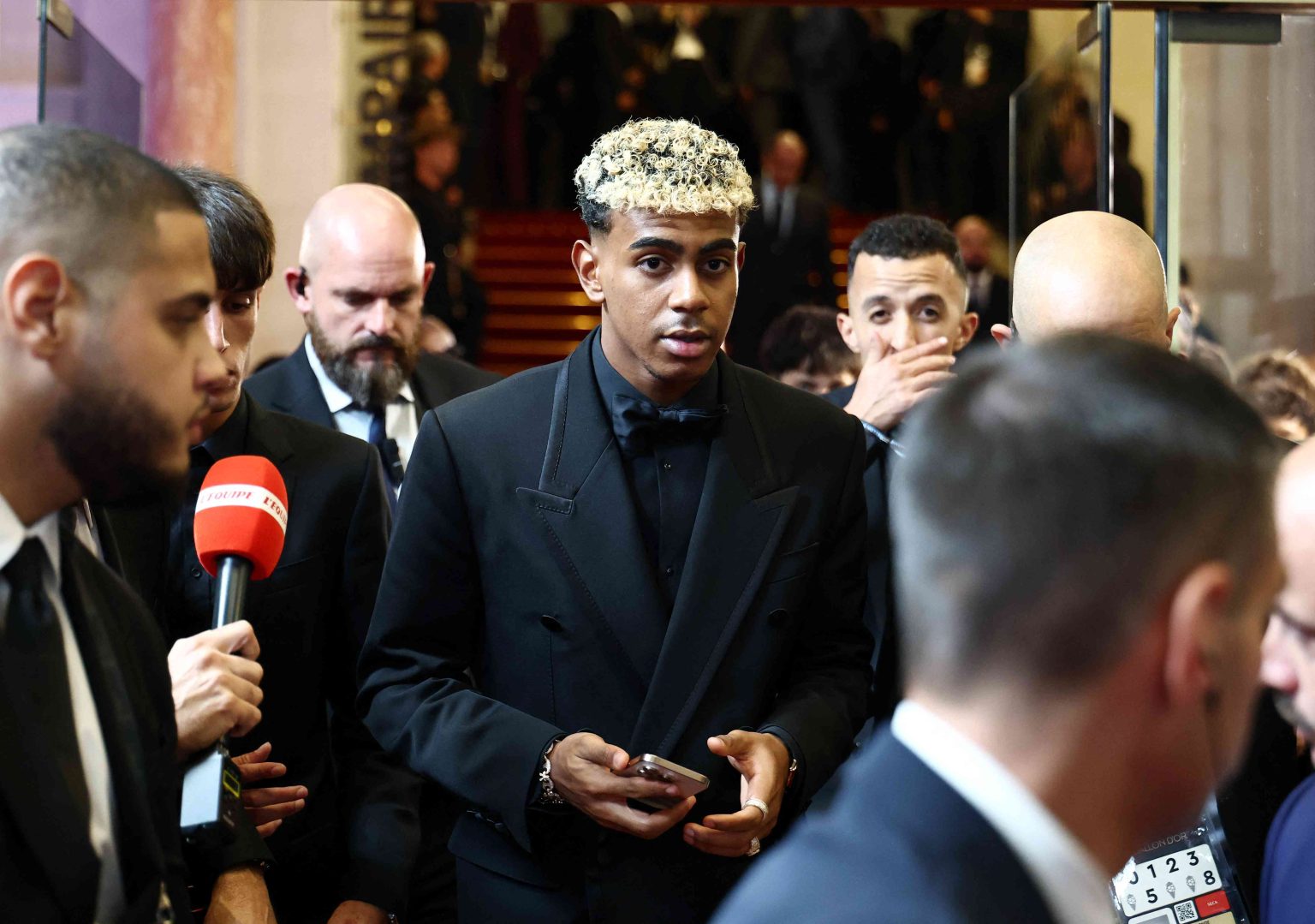 Ballon d'Or disappointment will inspire Yamal - Barca coach Flick