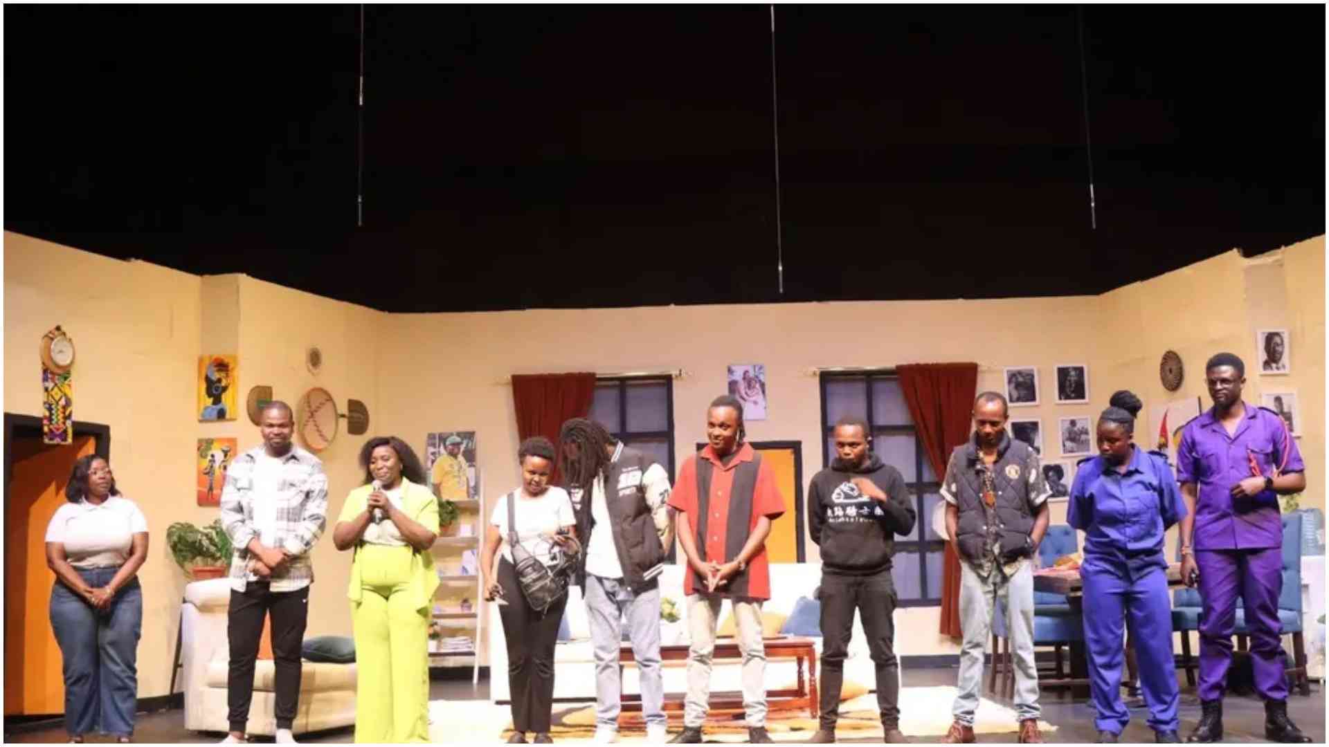 Andymaxe’s ‘The Vows and The Vices’ debuts to a full house Andymaxe's 'The Vows and The Vices' debuts to a full house