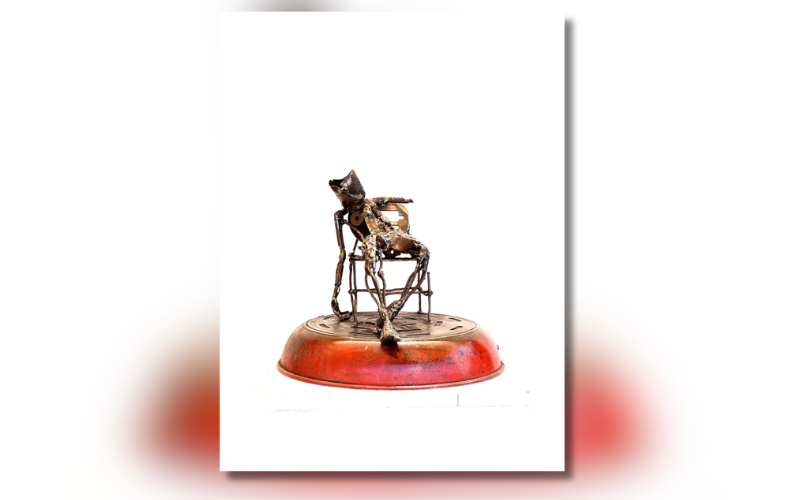 Artist Adlan Yousif explores loss through fragmented sculptures Artist Adlan Yousif explores loss through fragmented sculptures