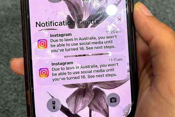 Australia bans under-16s from social media in world-first crackdown Australia bans under-16s from social media in world-first crackdown