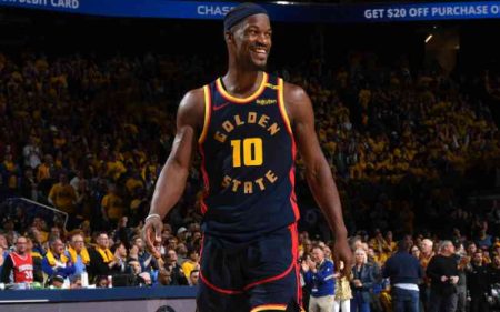 Cavaliers scorch Heat as Warriors hit Rockets