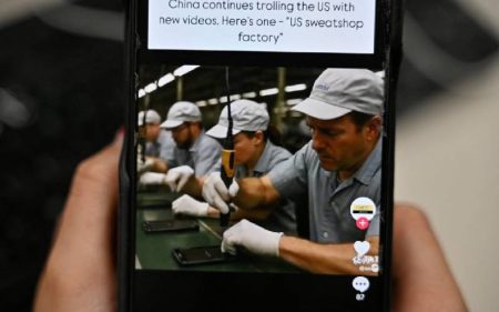 Chinese troll Trump with memes over trade war
