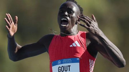 Gout, 17, breaks 20-second barrier to win 200m