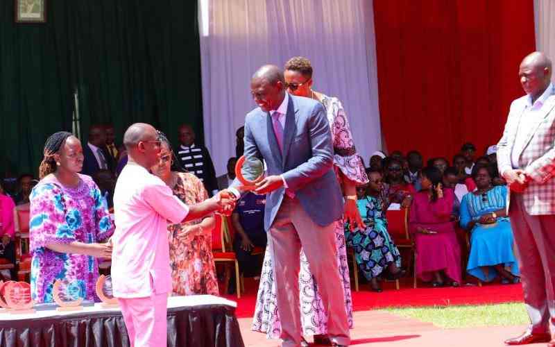 Honouring undeserving people harms letter and spirit of Constitution Honouring undeserving people harms letter and spirit of Constitution