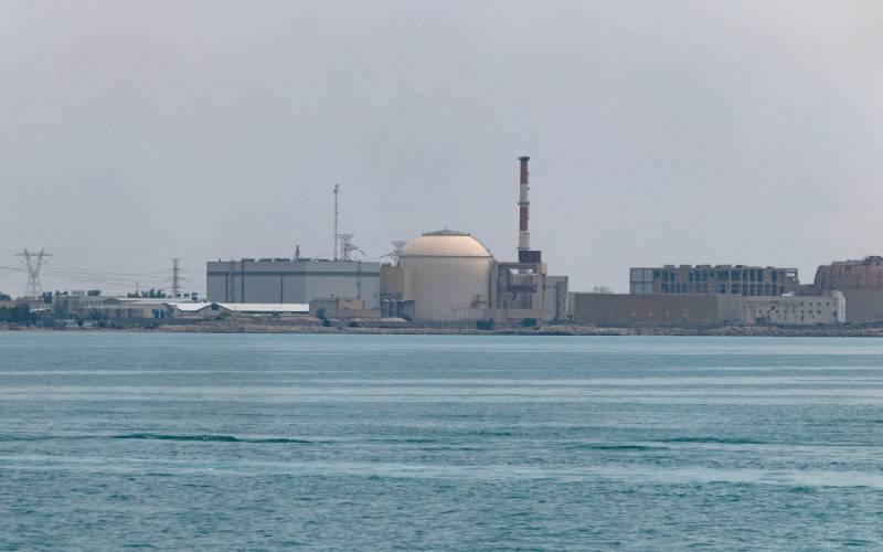 IAEA says strikes near Iran nuclear power plant 'must stop' IAEA says strikes near Iran nuclear power plant 'must stop'