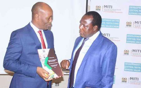 Import of used clothes holding back textile industry - CS