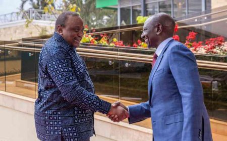 In pictures: Uhuru, Ruto meet ahead of DRC crisis talks