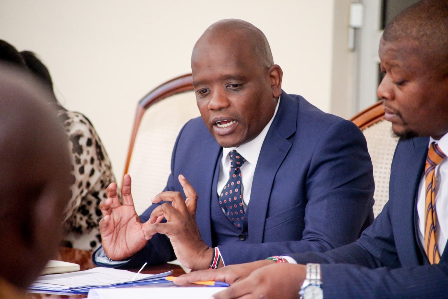 It’s a moment that got out of hand! Itumbi on Ruto shoe incident