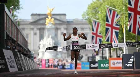 Kenya's Sabastian Sawe wins men's London marathon