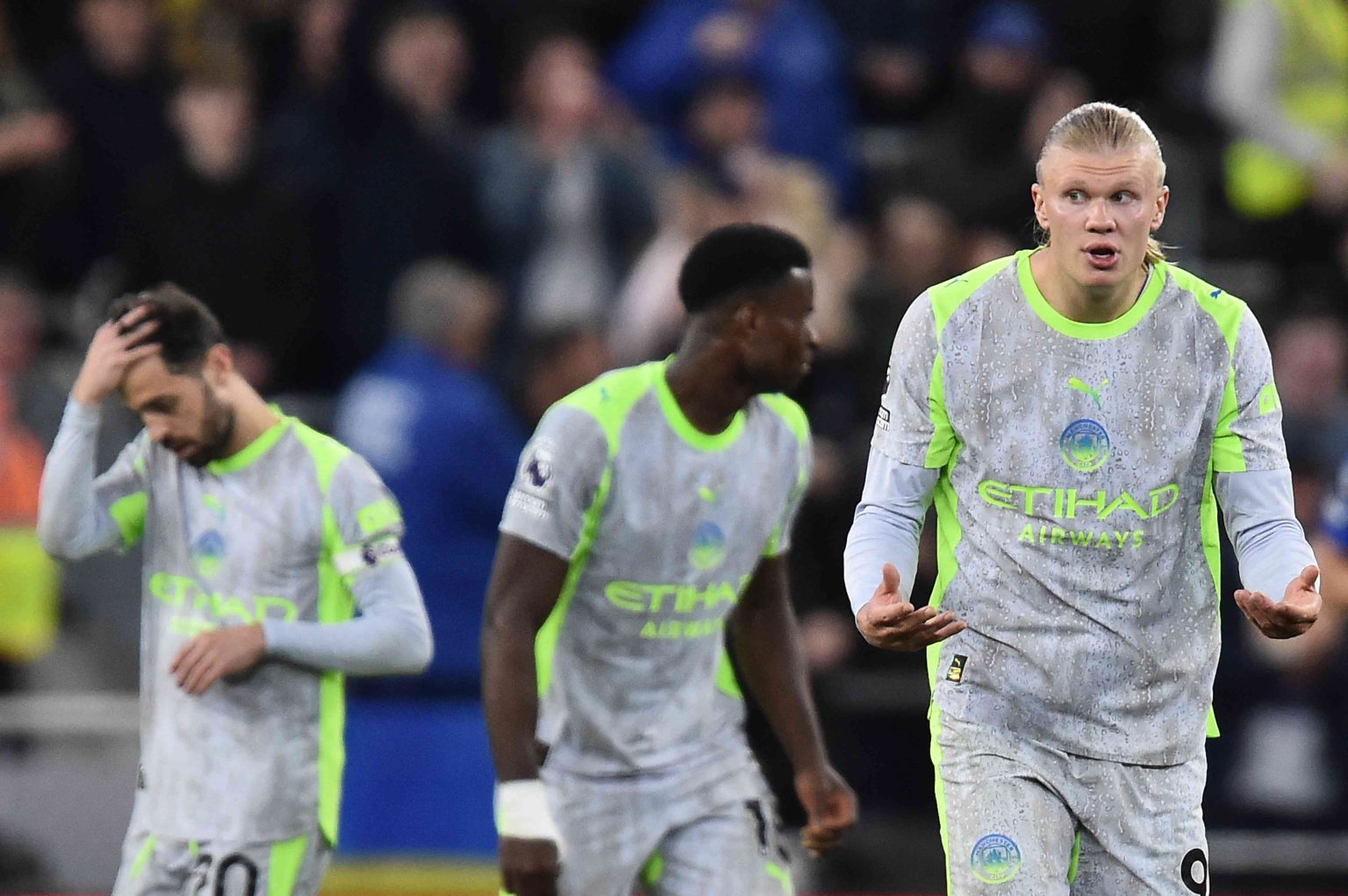 Man City must put pressure on Arsenal, says Guardiola