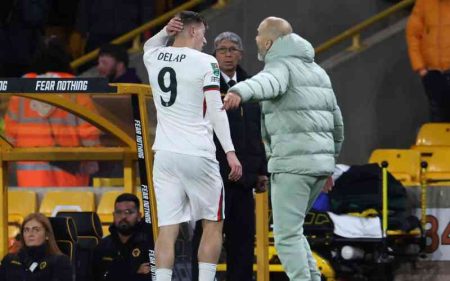 Maresca slams Delap for 'stupid' red card in Chelsea win at Wolves