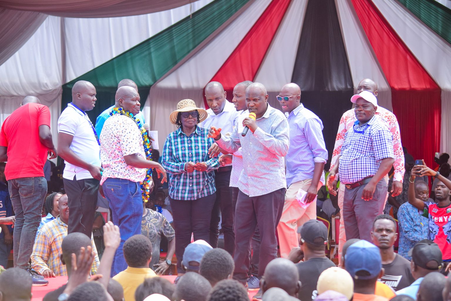 Mbadi: I can’t fit in Raila’s shoes but I can guide Luo community Mbadi: I can't fit in Raila's shoes but I can guide Luo community