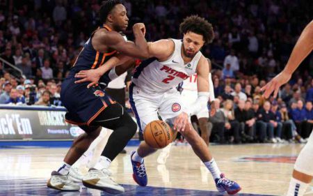 Pistons snap NBA playoff skid, vintage Leonard leads Clippers