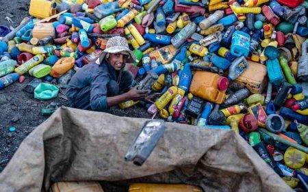 Plastic pollution treaty talks open with 'global crisis' warning