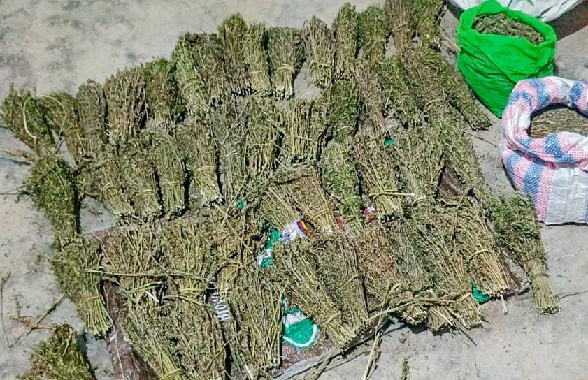 Police officers recover 7 kilos of suspected Cannabis in Machakos Police officers recover 7 kilos of suspected Cannabis in Machakos