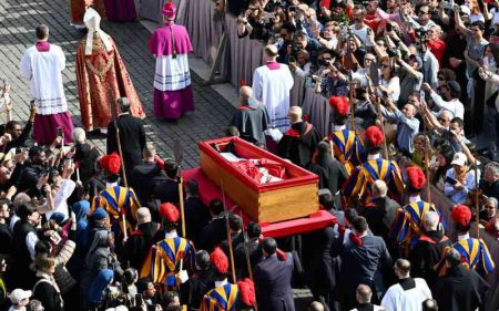 Pope Francis's coffin carried to Saint Peter's Basilica