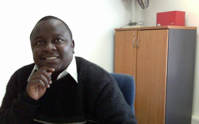 Popular and serious literature are two sides of the same coin Popular and serious literature are two sides of the same coin