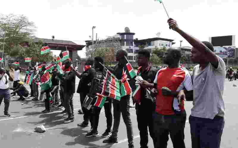 Rights groups rally behind Standard after pro-gov't supporters stage demos Rights groups rally behind Standard after pro-gov't supporters stage demos