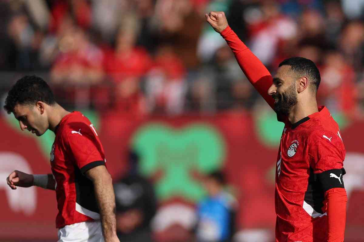 Salah helps 10-man Egypt beat South Africa and book last-16 place Salah helps 10-man Egypt beat South Africa and book last-16 place