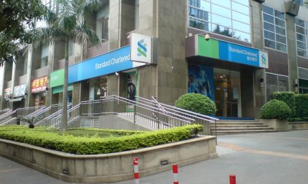 Standard Chartered wins four top awards for digital wealth innovation