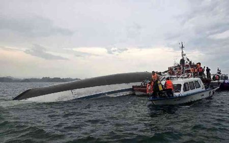 Tourist boat capsizes in Vietnam's Ha Long Bay, leaving 34 dead