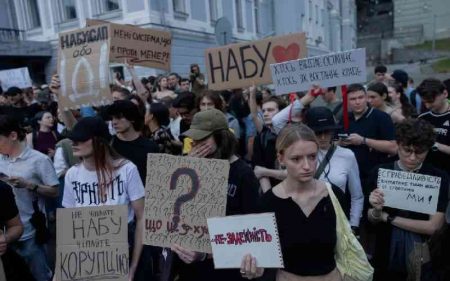 Zelensky defends law curbing anti-graft agencies' independence